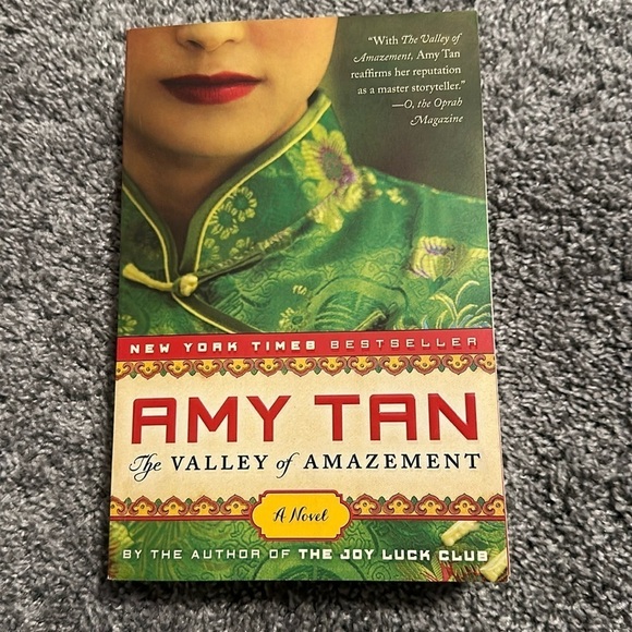 The Valley of Amazement by Amy Tan - Picture 1 of 2